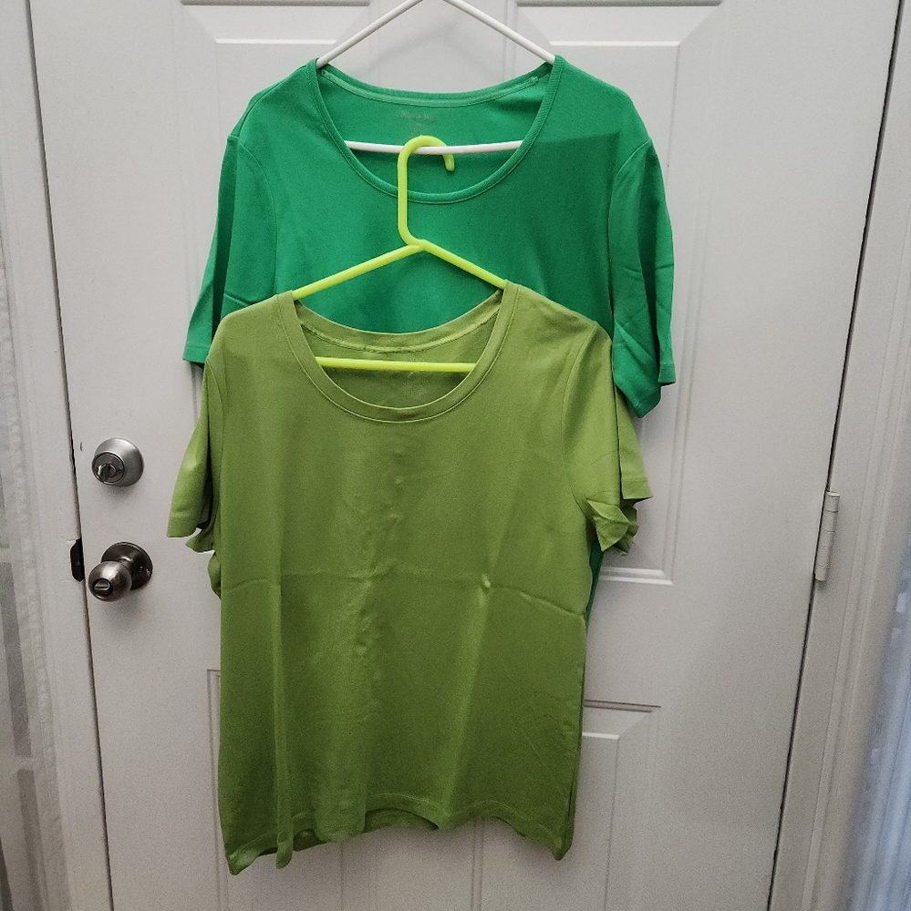 2 White Stag Short Sleeve Tops Greens XL 16-18